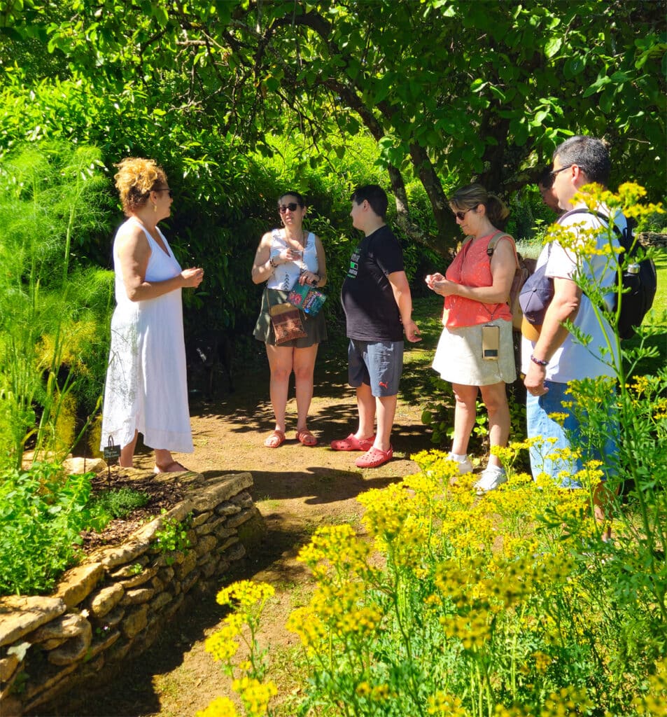 catherine avec un groupe atelier
