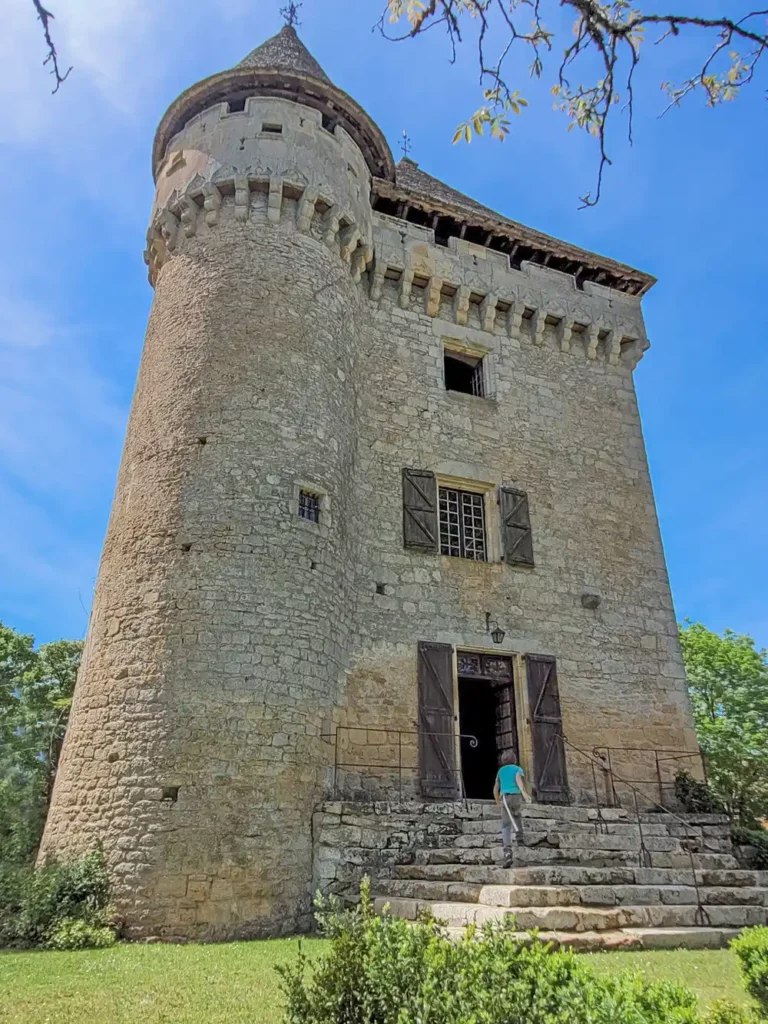 Donjon et Manoir de la Salle Donjon